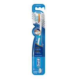 Oral-B Pro-Expert Clinic Line Toothbrush 38 Medium