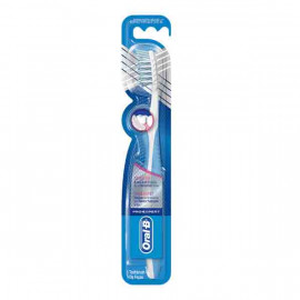 Oral-B Pro-Expert 3S Medium Toothbrush